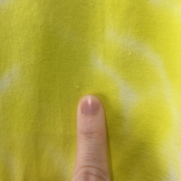 Lululemon Women's All Yours Tank Top Tie Dye Highlighter Yellow in size 4 - Picture 6 of 9